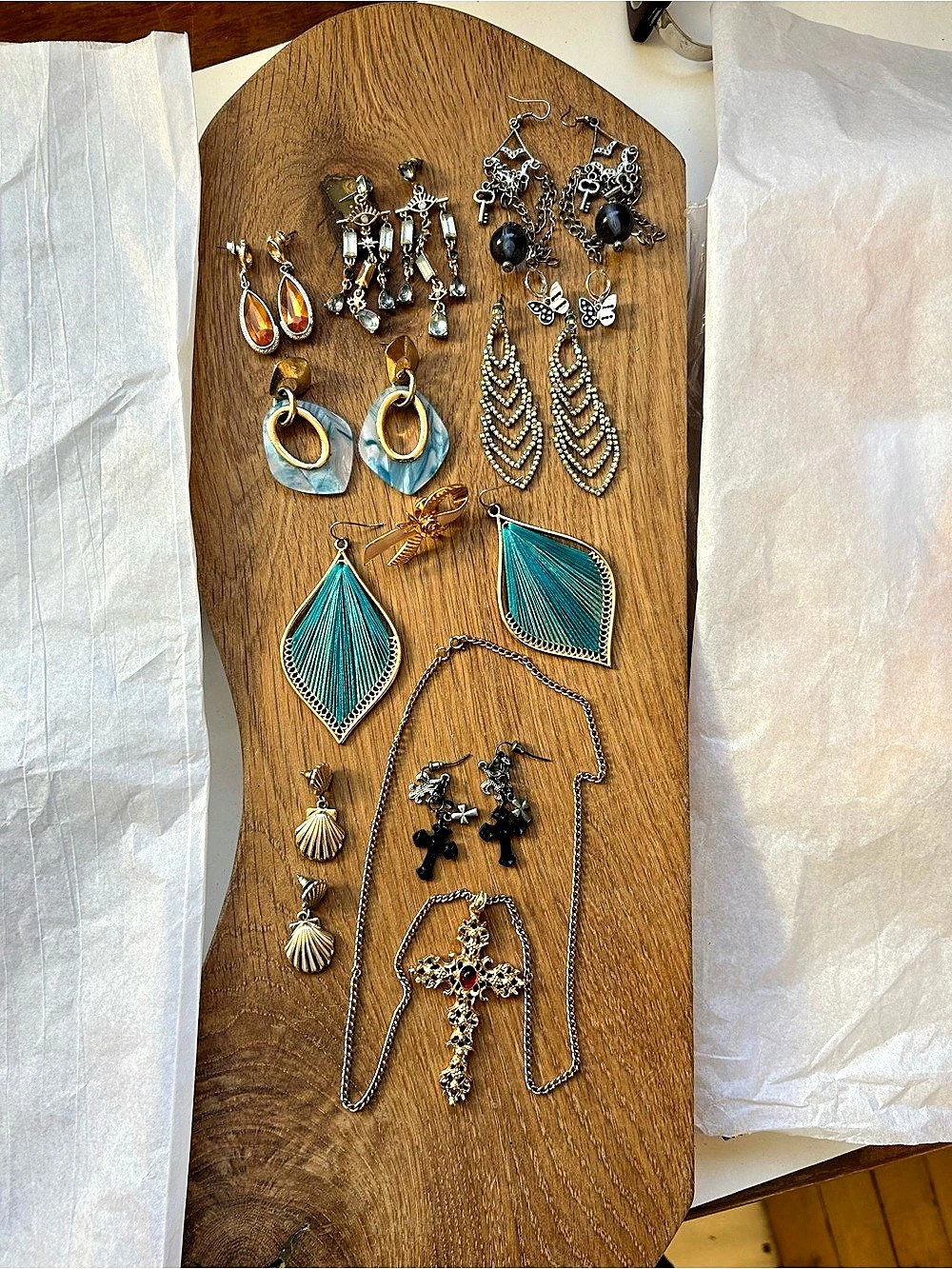 Mixed Jewelry Lot in Gold & Turquoise